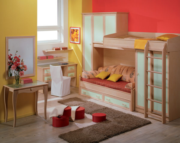 Модульная мебель в интерьере детской комнаты